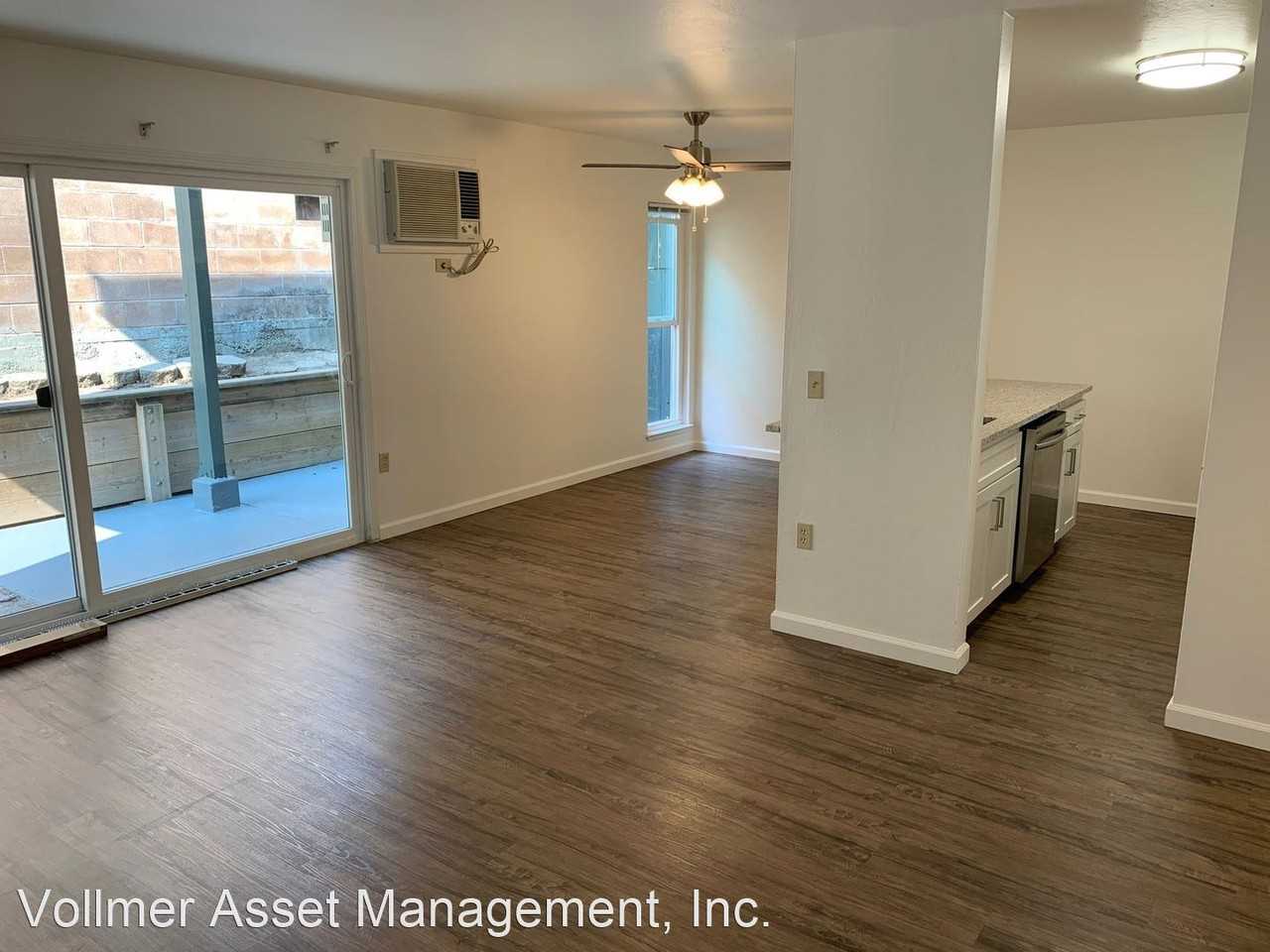 1851 Trinity Ave - Photo 2 of 21