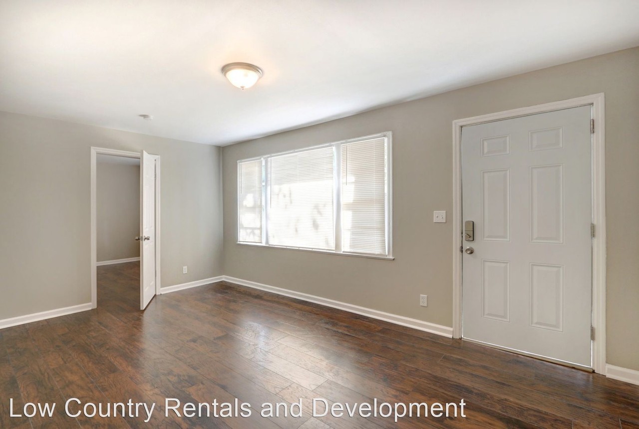 1608 East 34th Street - Photo 2 of 10