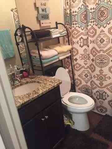 136 West Mcintosh Street - Photo 3 of 7