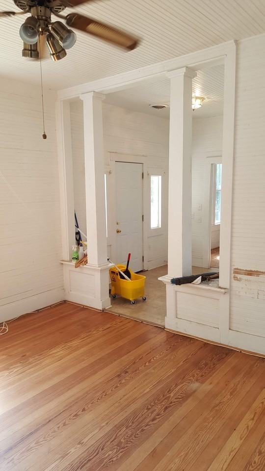 642 N Main St - Photo 2 of 6