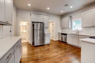 1102 N Main St - Photo 1 of 1