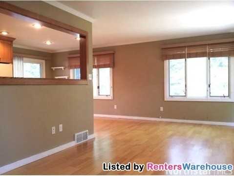 1714 10th Ave SE - Photo 3 of 13