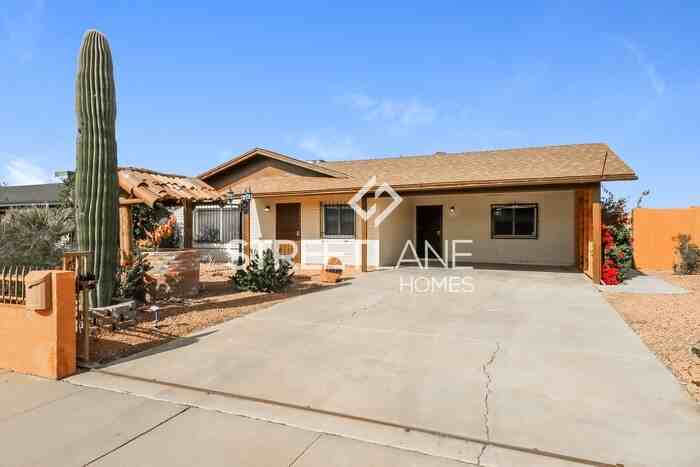 1152 E Marny Rd - Photo 2 of 15