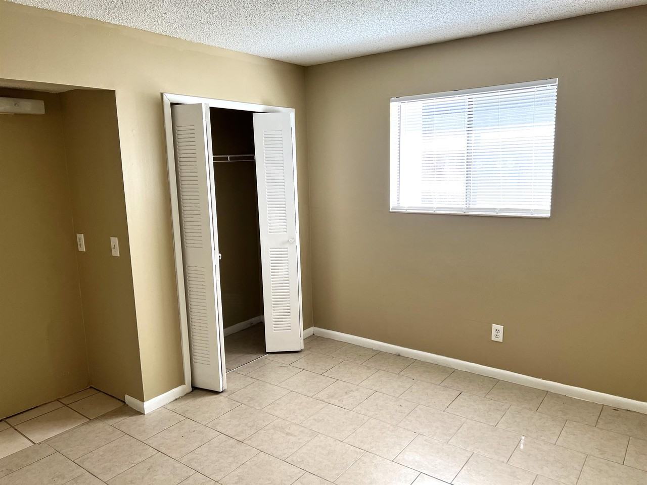 5219 Westchase Ct #1 - Photo 6 of 8