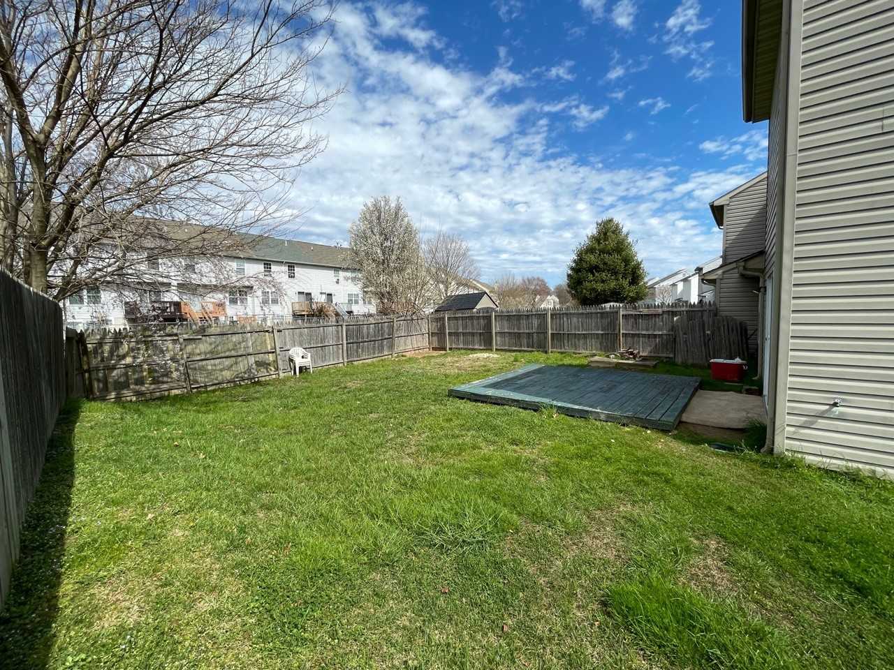 113 Trafalgar Dr #1 - Photo 2 of 46