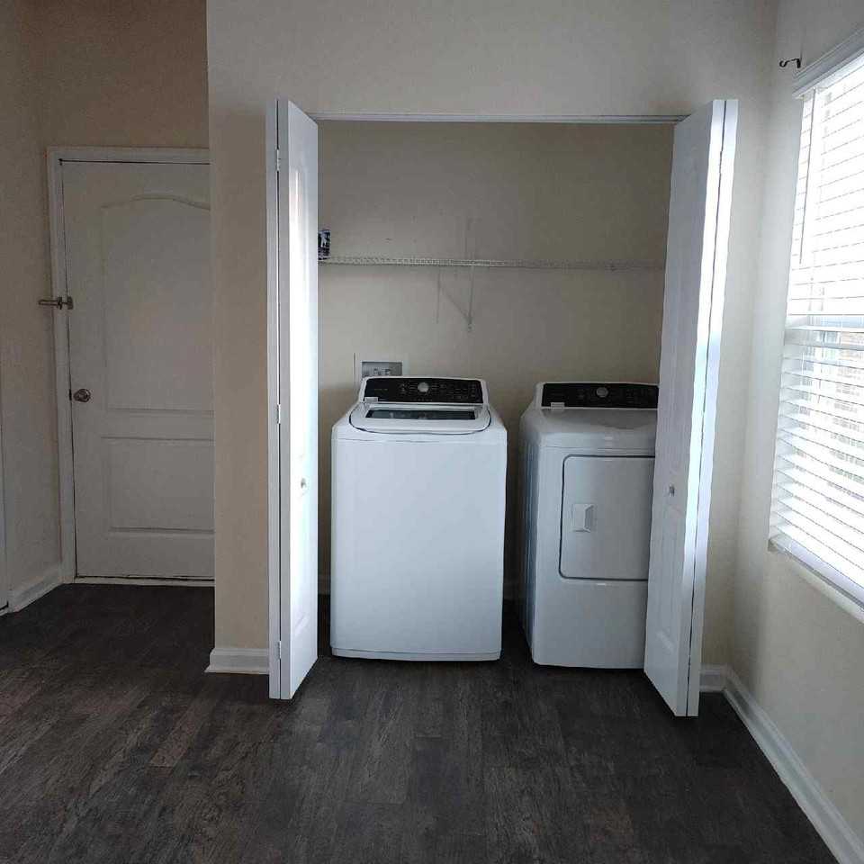 8046 Echo Springs Rd #1 - Photo 5 of 5