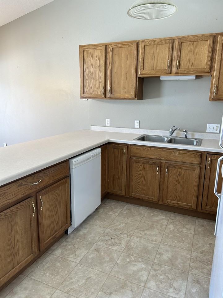 1010 Pumphouse Rd #3 - Photo 6 of 27