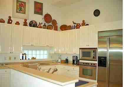 16846 Knightsbridge Ln - Photo 2 of 6