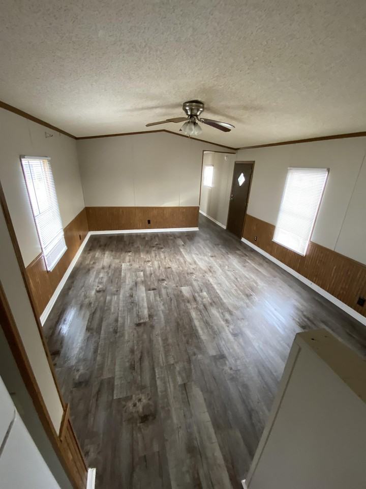 199 Zackary St #1 - Photo 3 of 17