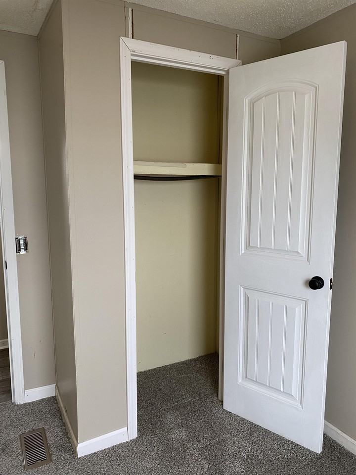 199 Zackary St #1 - Photo 5 of 17