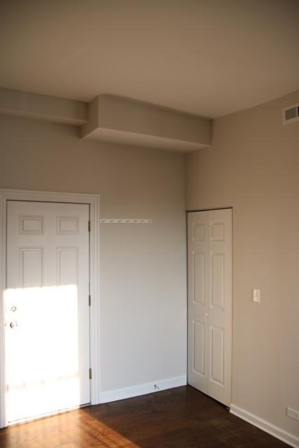 1447 W 17th St - Photo 6 of 10