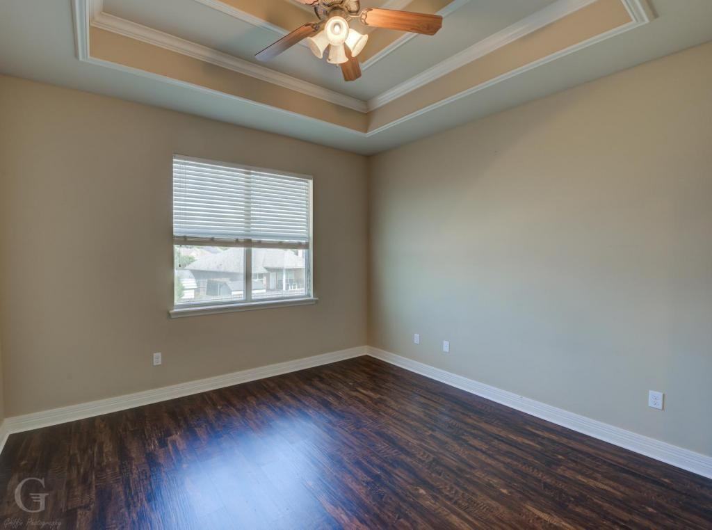 506 Linnhurst Dr - Photo 7 of 16