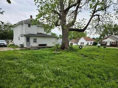 614 S Kent St - Photo 2 of 11