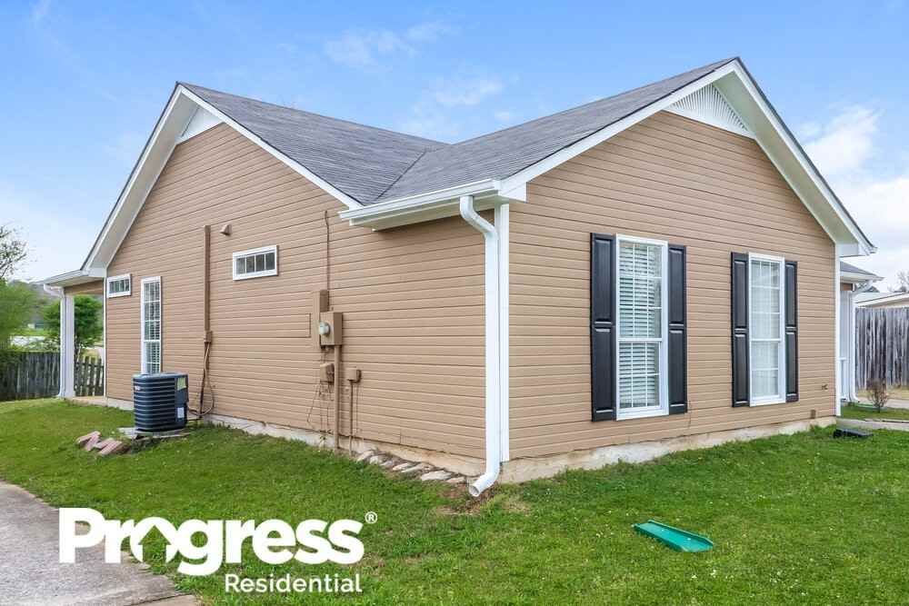 168 Park Place Ln - Photo 3 of 16