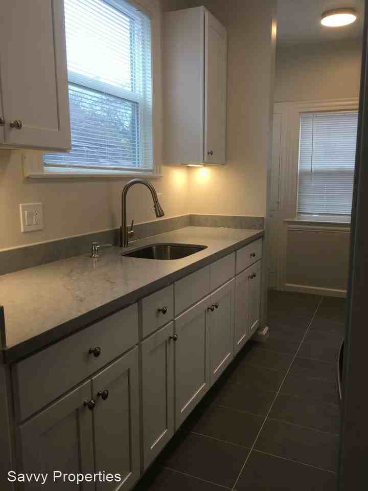 734-736-738 Alcatraz Ave - Photo 3 of 15