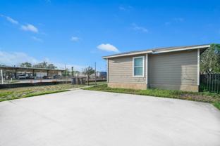 212 Bynum Ave - Photo 1 of 1
