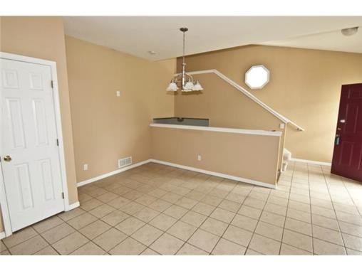 2030 Jackson Dr - Photo 3 of 11