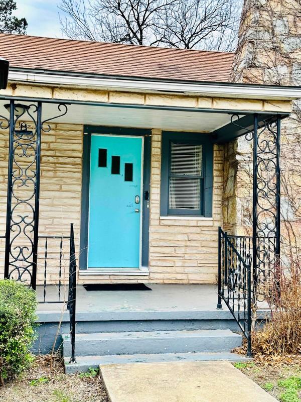 1606 Southwest a Avenue - Photo 4 of 15