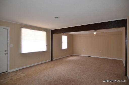 2419 Southdale Dr - Photo 2 of 16