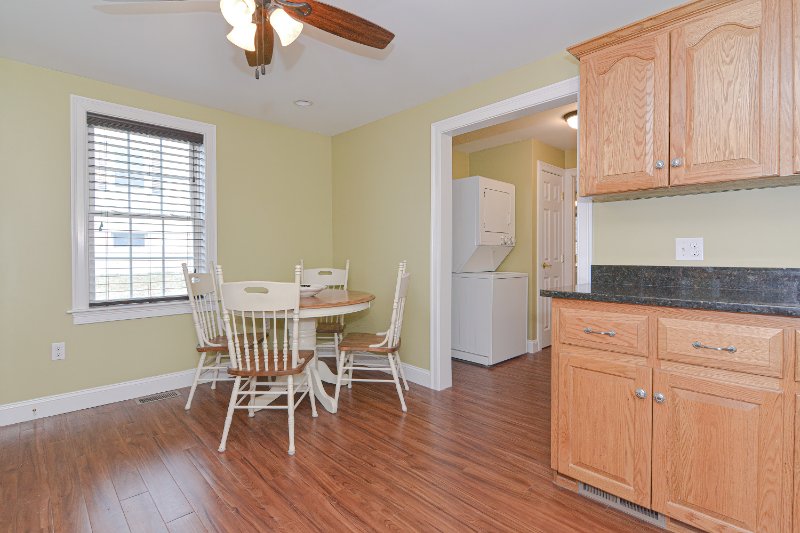 17 Lawrence St - Photo 3 of 36