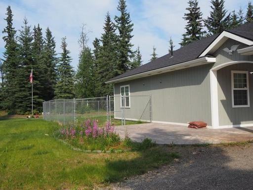 2830 Garnet Dr - Photo 3 of 14