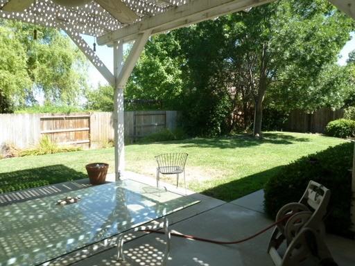 2275 Siena Ave - Photo 3 of 4