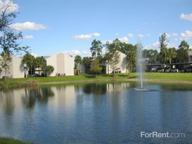 Berkshire Reserve Apartments - Photo 3 of 5