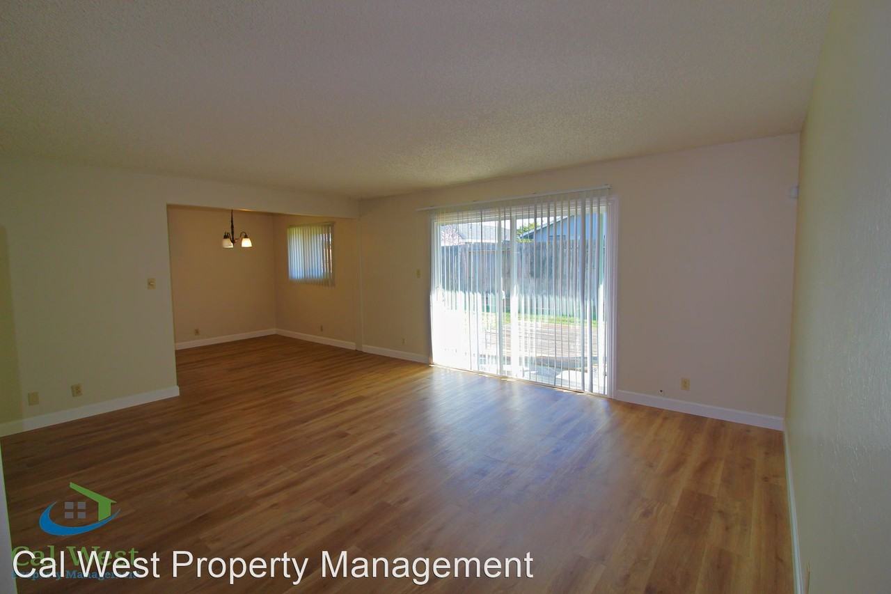1822 Lencar Way - Photo 3 of 17