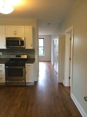 2253 N Janssen Ave - Photo 2 of 4