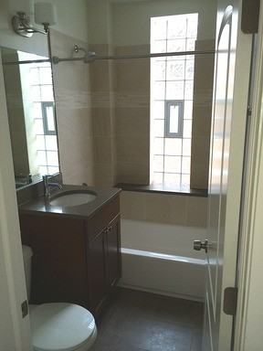 2253 N Janssen Ave - Photo 3 of 4