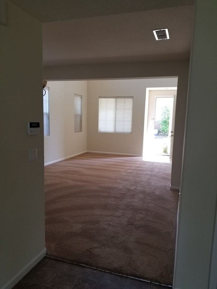 5125 White Lotus Way - Photo 2 of 11