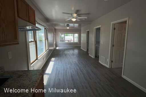 2470 N 54th St - Photo 3 of 18