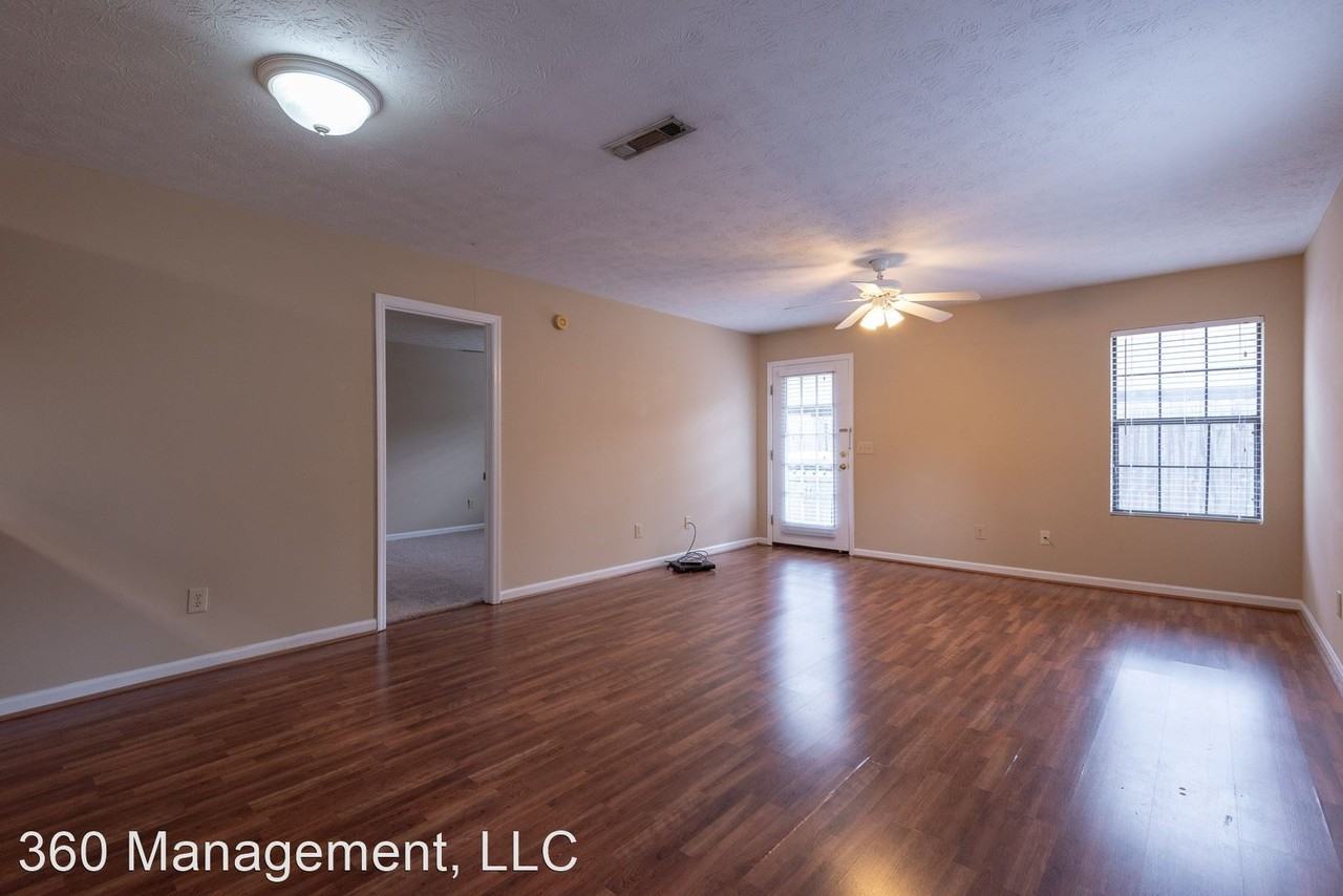 1521 Fitzpatrick Ave - Photo 3 of 10