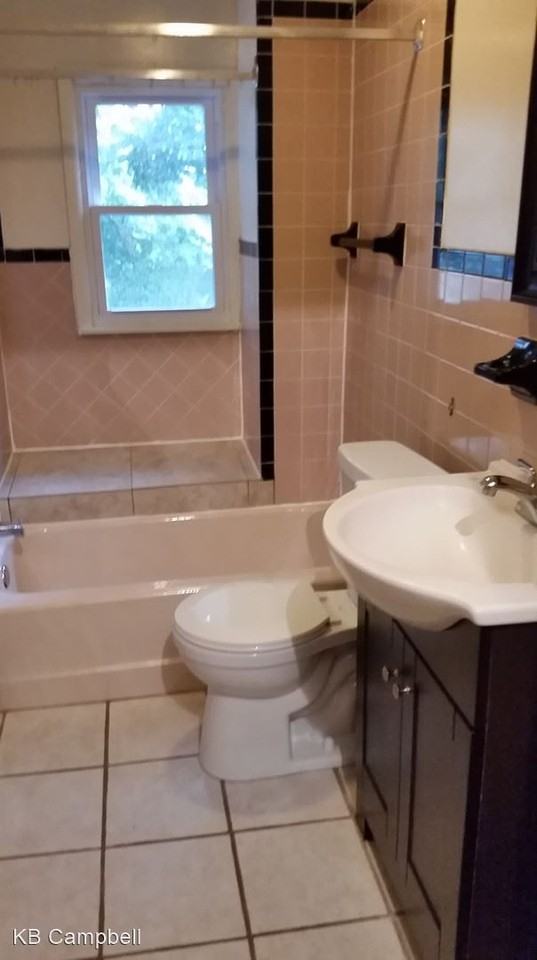 829 Wall St - Photo 2 of 7