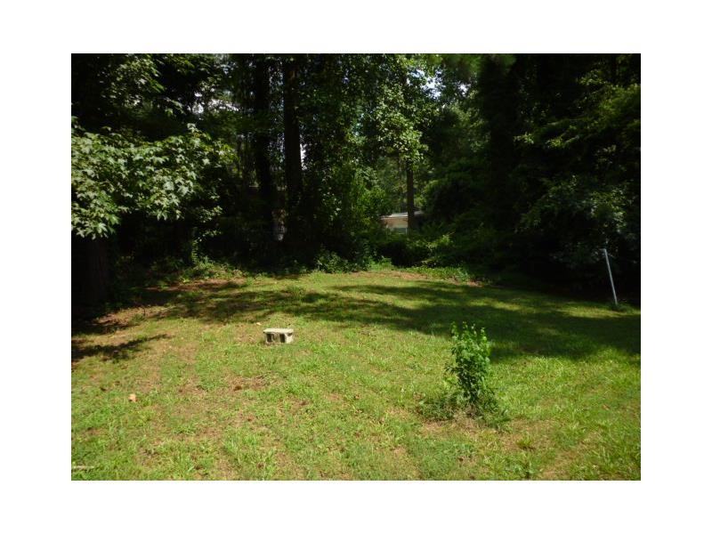 1290 Glen Forest Way - Photo 2 of 7