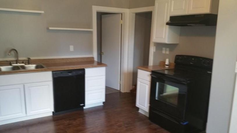 135 Harriet St - Photo 2 of 28