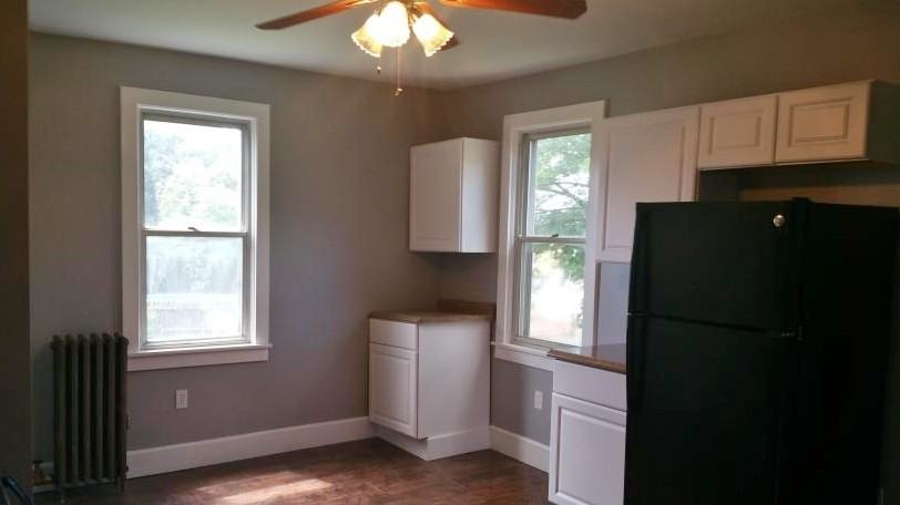 135 Harriet St - Photo 3 of 28