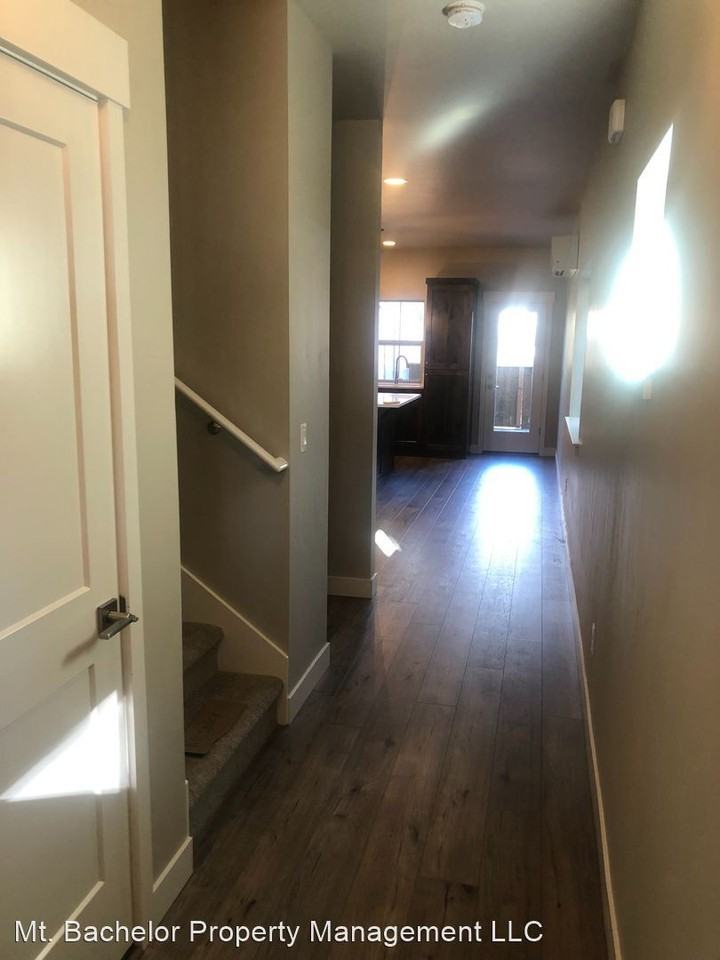 20124 Reed Lane - Photo 2 of 35