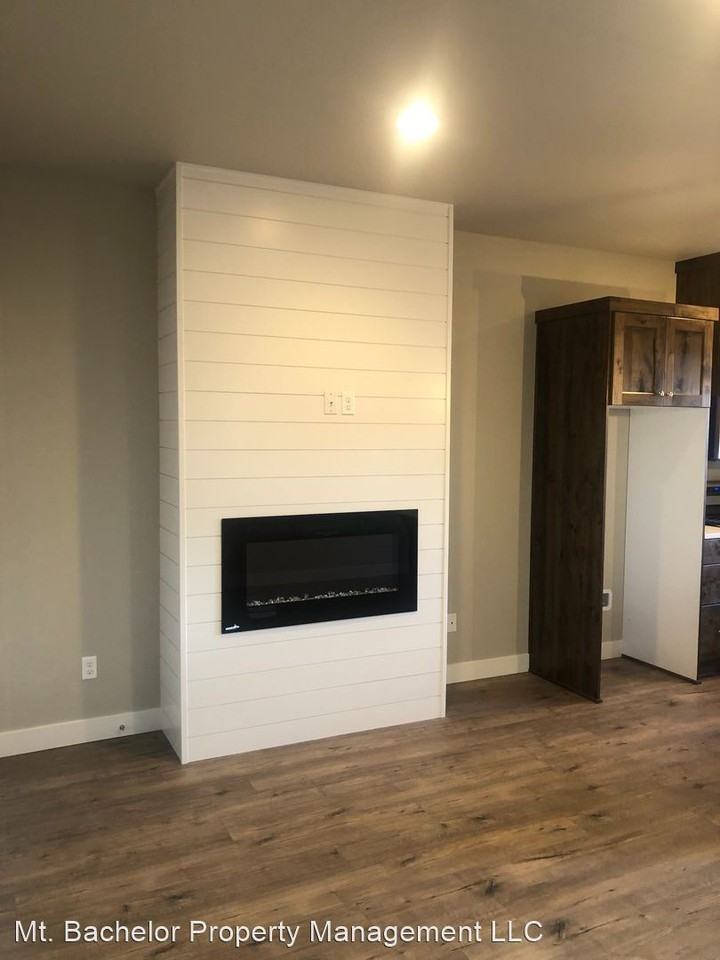 20124 Reed Lane - Photo 3 of 35