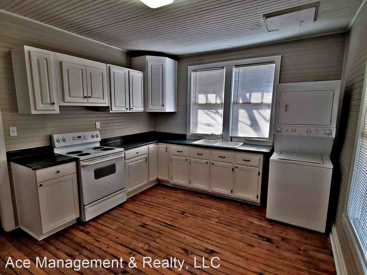 869 Main St - Photo 2 of 10