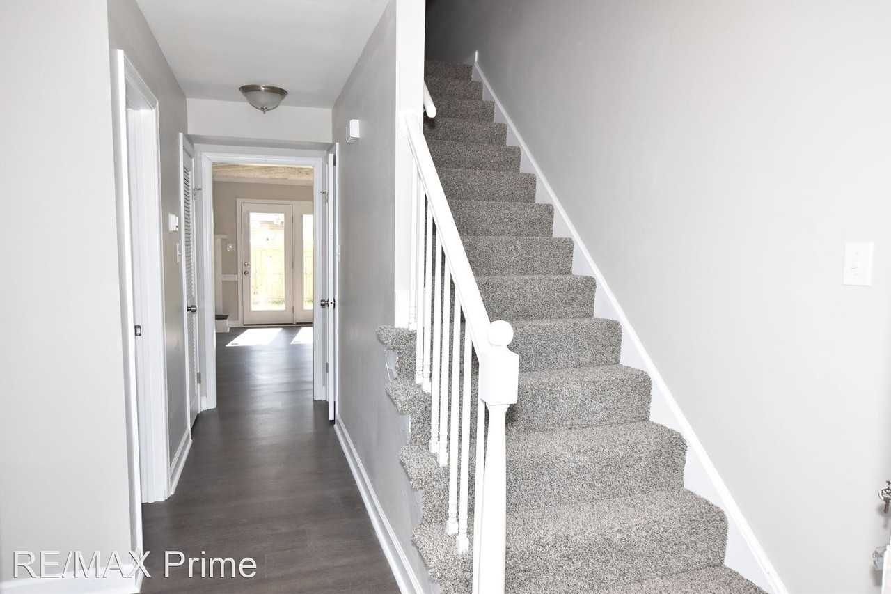 1825 Hearthside Ct - Photo 3 of 24