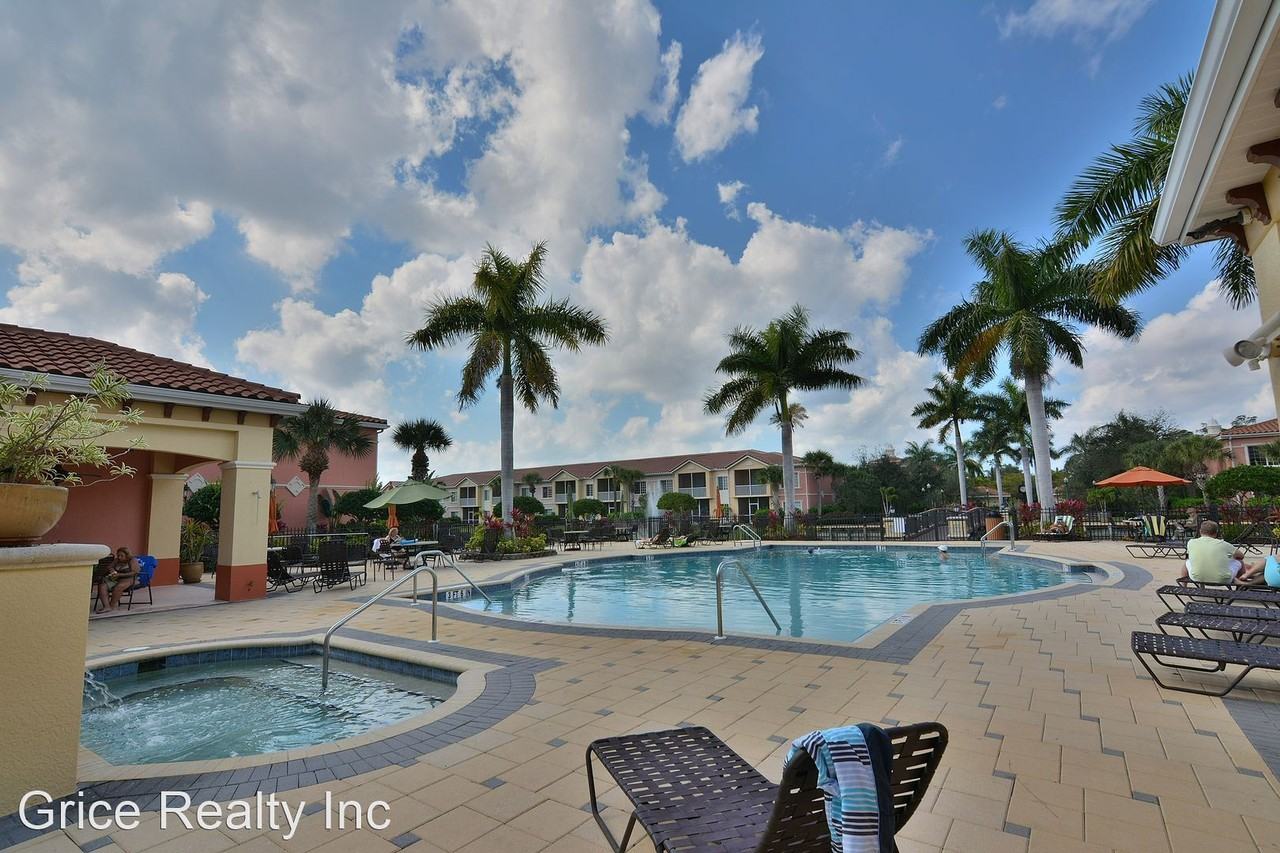 20221 Estero Gardens Cir - Photo 3 of 35