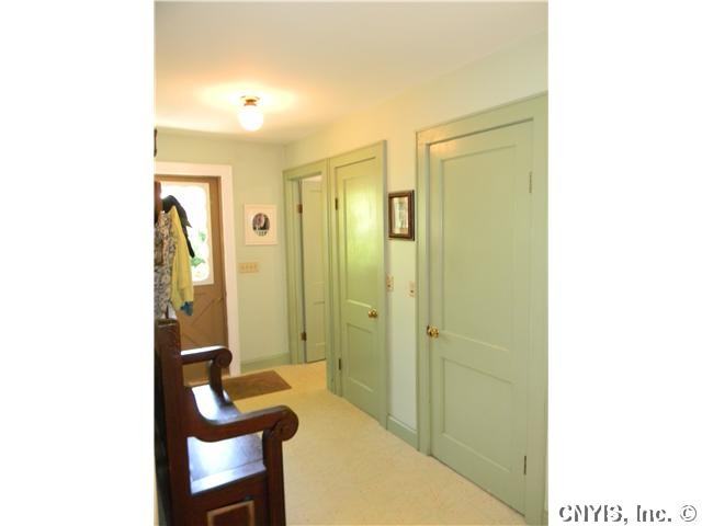 411 Salt Springs St - Photo 3 of 25