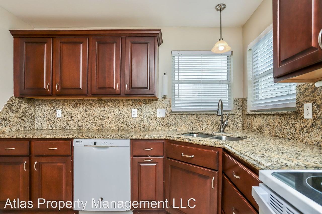 17010 Redwood Glen Dr - Photo 2 of 15