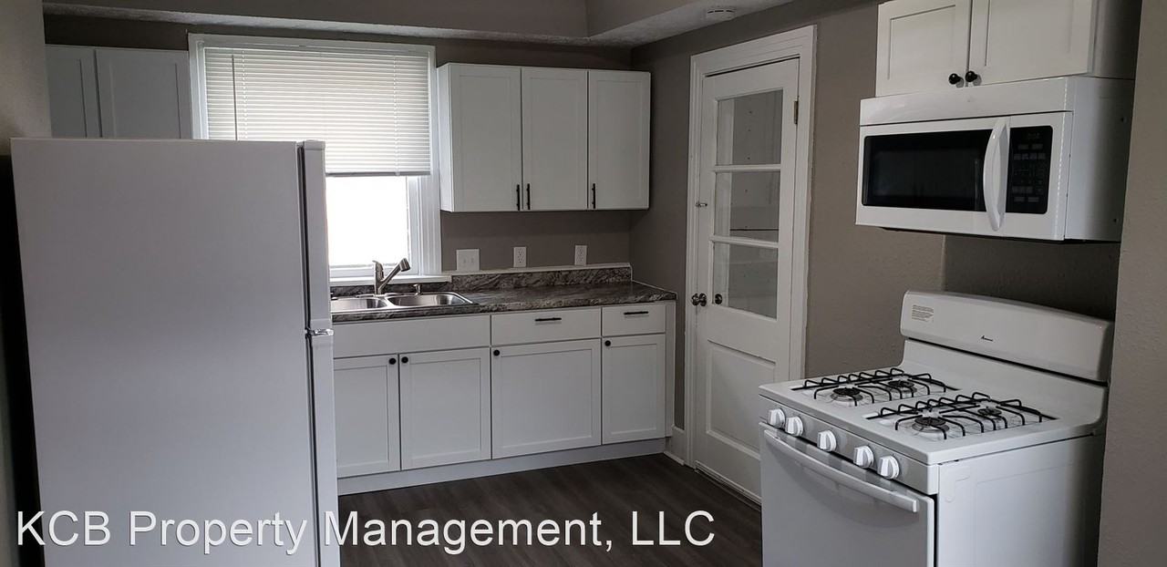 222 01-1/2 13th Street - Photo 2 of 13