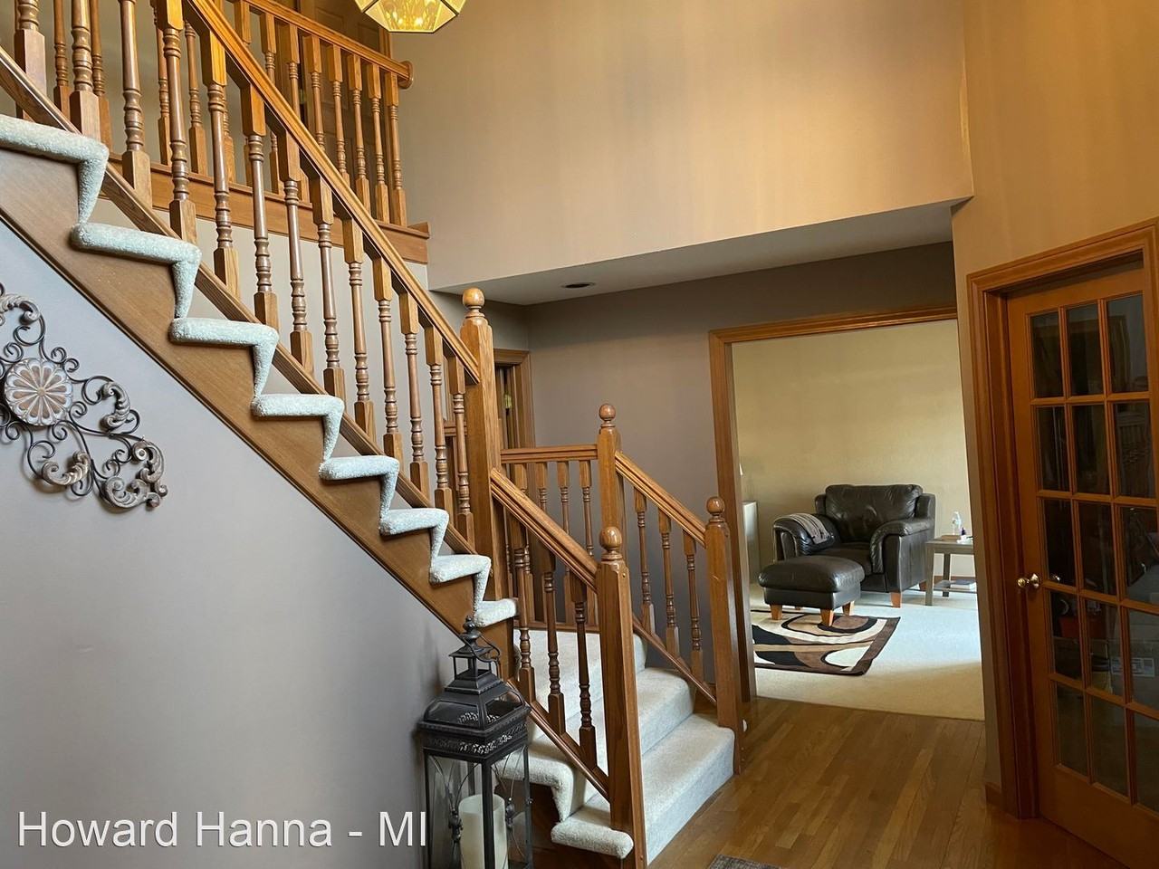 897 Chancery Ct - Photo 3 of 18