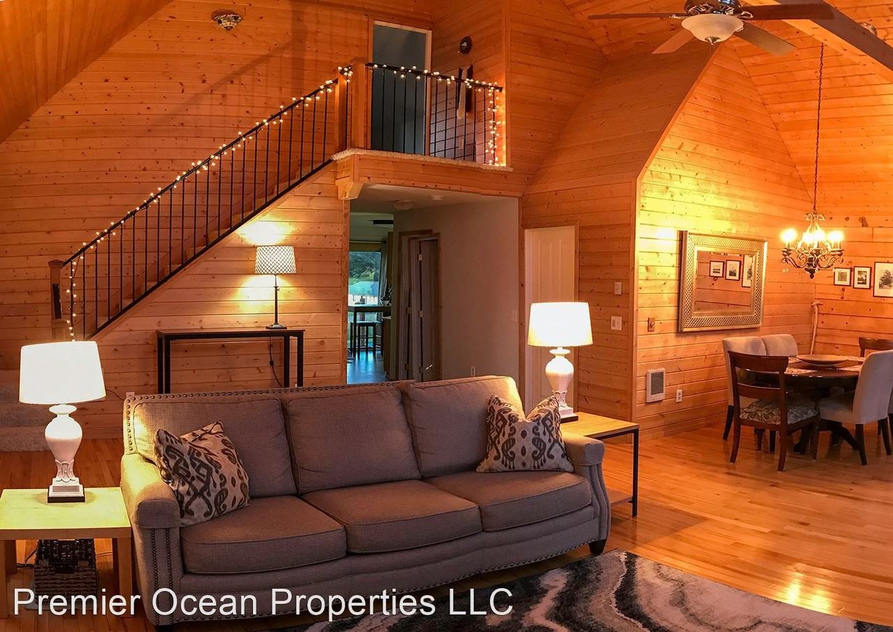 30293 Driftwood Dr - Photo 2 of 11