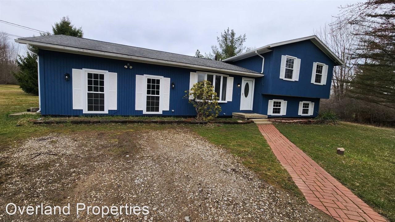 19070 Haskins Rd - Photo 3 of 50