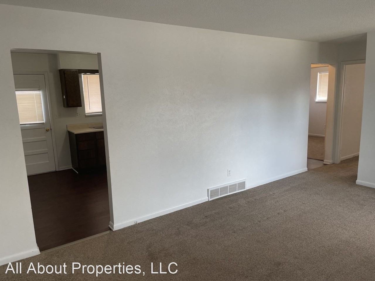 314 18th Ave - Photo 2 of 8