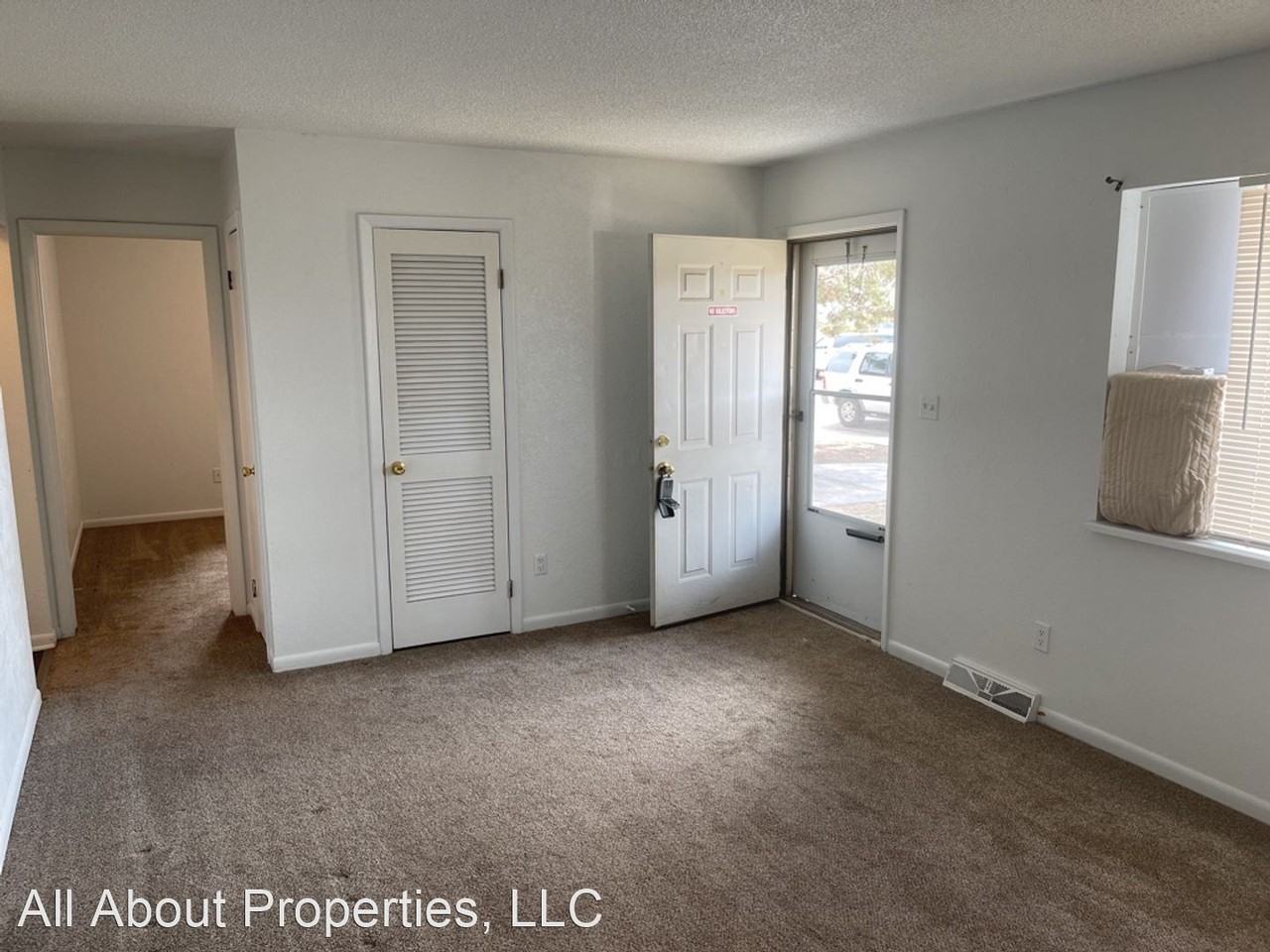 314 18th Ave - Photo 3 of 8